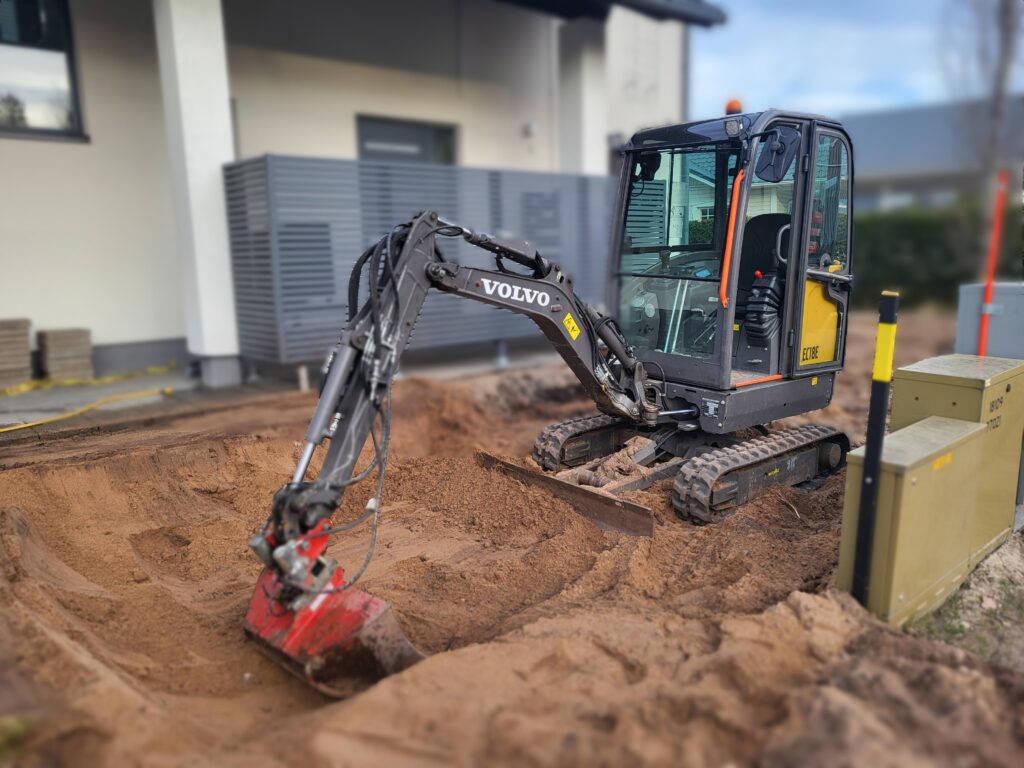Volvo EC18E – iisivuokraus Oy